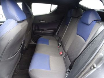 Car image 11