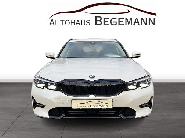 BMW 320d Touring Sport Line 140 kW image number 8