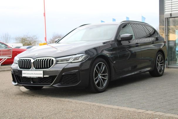 BMW 520d Touring xDrive 140 kW image number 1