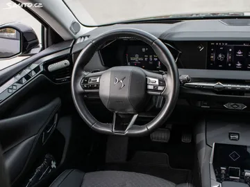 Car image 31