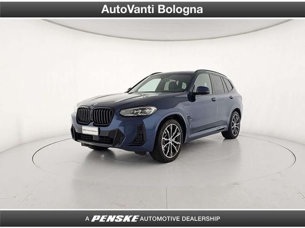 BMW X3 xDrive30e 215 kW image number 1