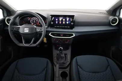 Car image 30