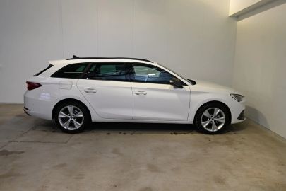 Car image 29