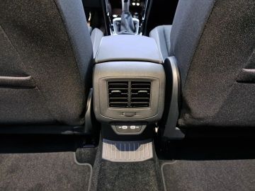 Car image 35