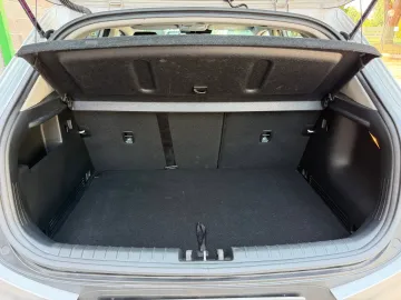Car image 35