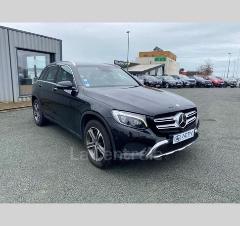 Mercedes-Benz GLC 250 4Matic 9G-Tronic 155 kW image number 2