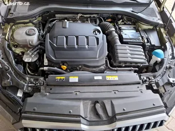 Car image 30
