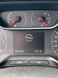 Car image 28