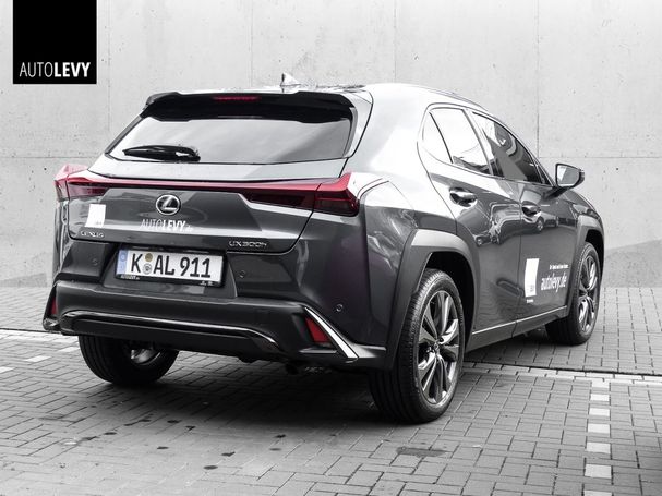 Lexus UX 300h 146 kW image number 3