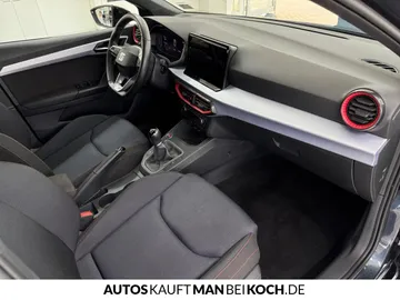 Car image 33