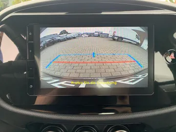 Car image 27