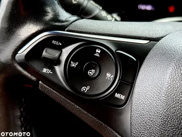Car image 40