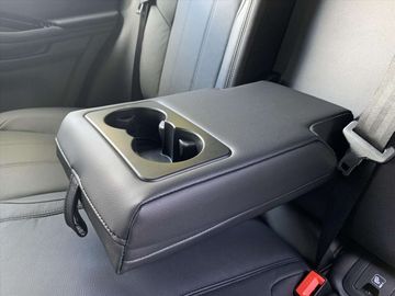 Car image 36