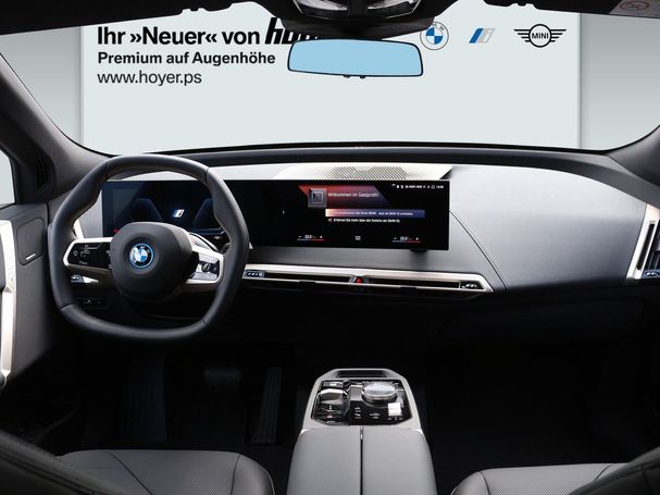 BMW iX xDrive40 240 kW image number 4