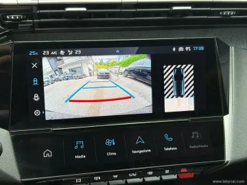 Car image 24