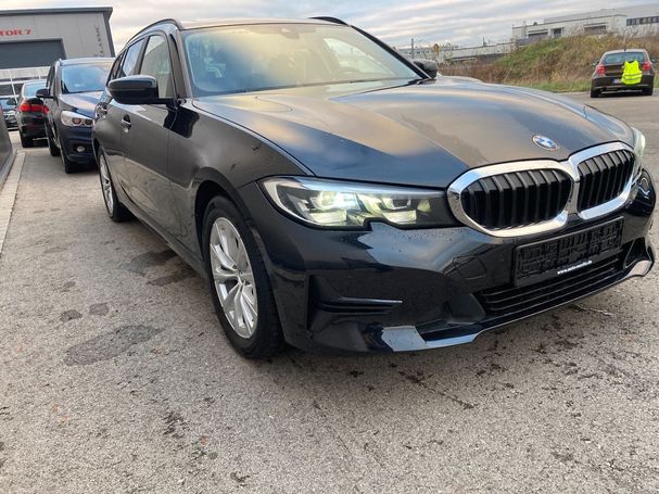 BMW 320d Touring 140 kW image number 2