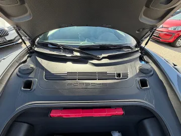 Car image 34