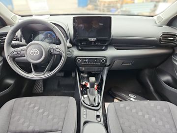 Car image 9