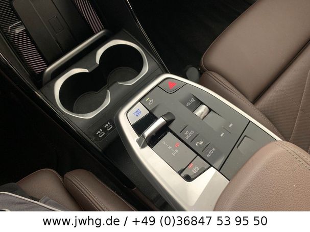 BMW iX1 M Sport 230 kW image number 11