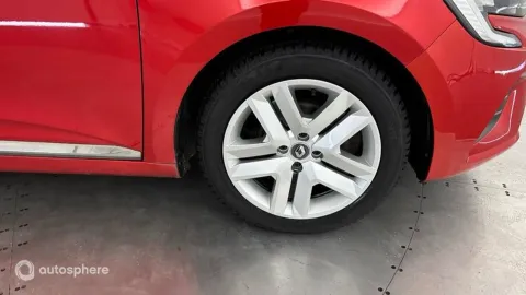 Car image 20