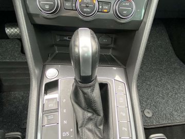 Car image 33