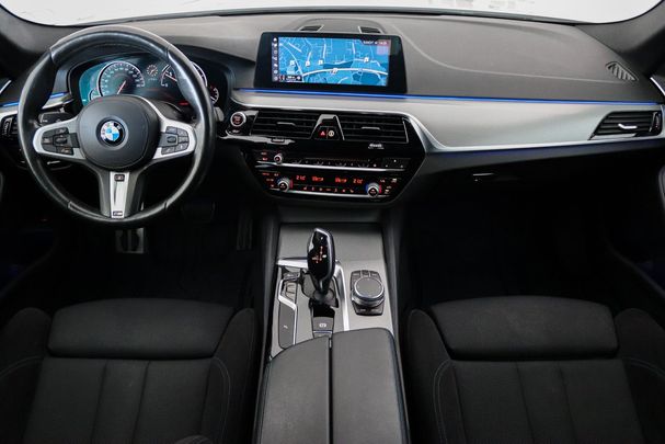 BMW 520d Touring xDrive 140 kW image number 8