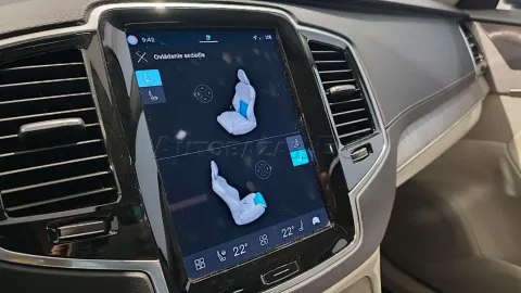 Car image 37