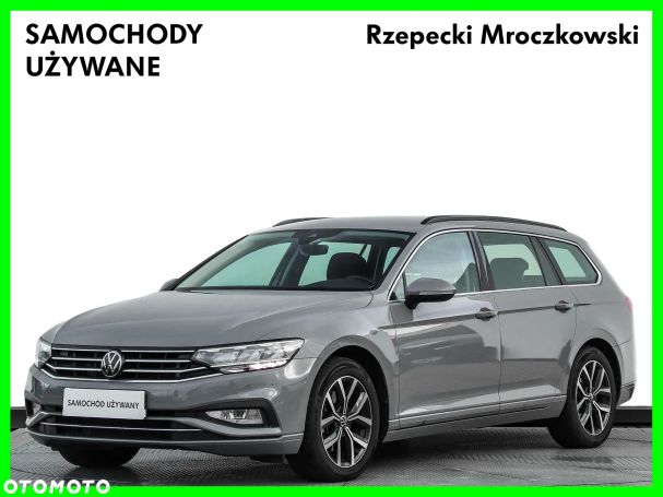 Volkswagen Passat 1.5 TSI EVO Business DSG 110 kW image number 1