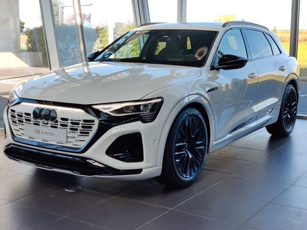 Audi Q8 e-tron S-line 300 kW image number 1