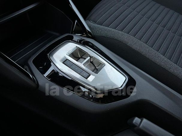 Peugeot 2008 PureTech 130 96 kW image number 23