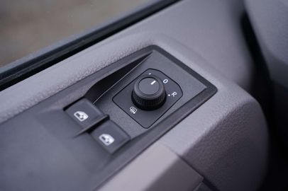 Car image 45