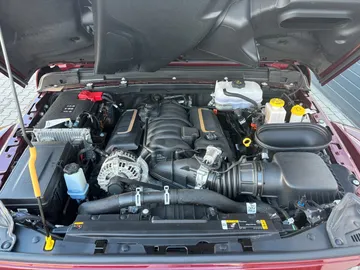 Car image 34