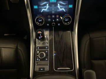 Car image 33