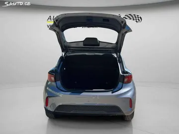 Car image 40