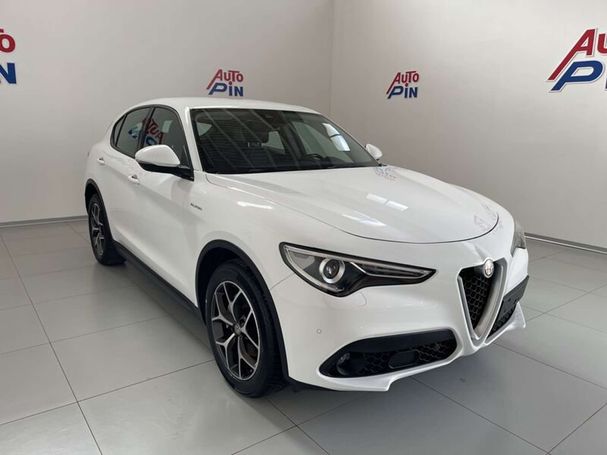 Alfa Romeo Stelvio AT8 Super 118 kW image number 2