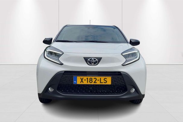 Toyota Aygo X 1.0 VVT-i CVT 53 kW image number 2