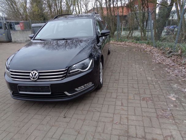 Volkswagen Passat Variant BlueMotion Trendline 77 kW image number 4