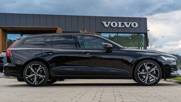 Volvo V60 B4 Ultimate 145 kW image number 3