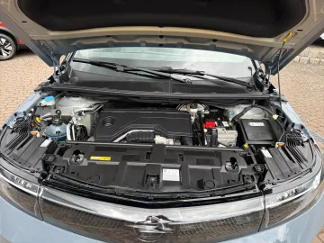 Car image 28