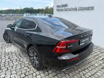 Car image 38