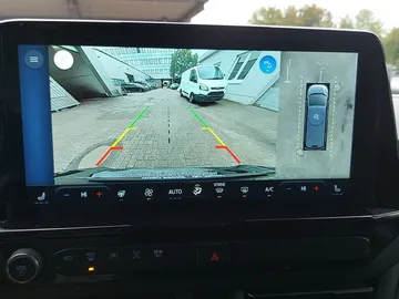 Car image 28