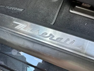 Car image 38