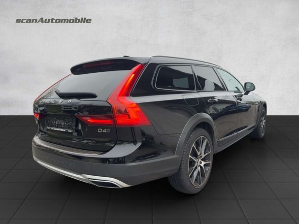 Volvo V90 Cross Country AWD Pro 140 kW image number 4