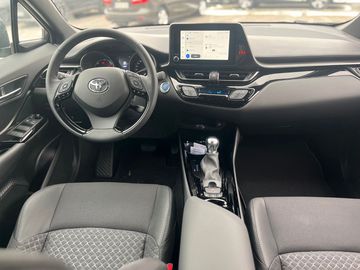 Car image 10