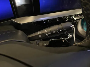 Car image 38
