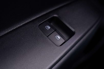 Car image 41