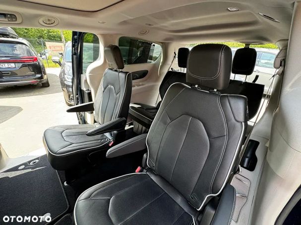 Chrysler Pacifica 208 kW image number 17