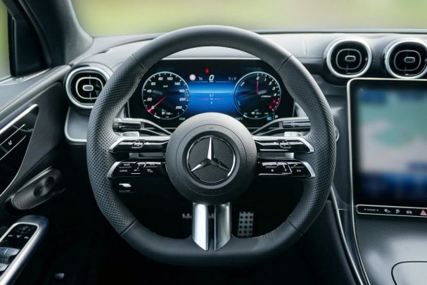 Mercedes-Benz GLC 220 d Line 145 kW image number 9