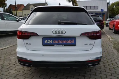 Car image 26