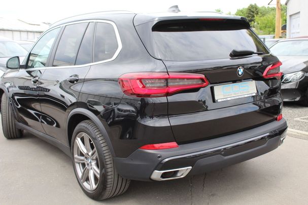 BMW X5 xDrive 195 kW image number 4